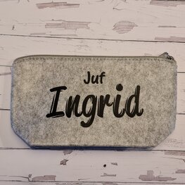 Etui vilt - lichtgrijs juf met naam Etui vilt - lichtgrijs juf met naam