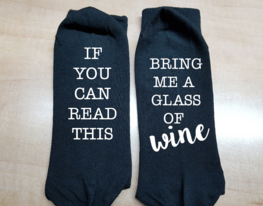 Sokken - If you can read this | Bring me a glass of wine Sokken - If you can read this | Bring me a glass of wine